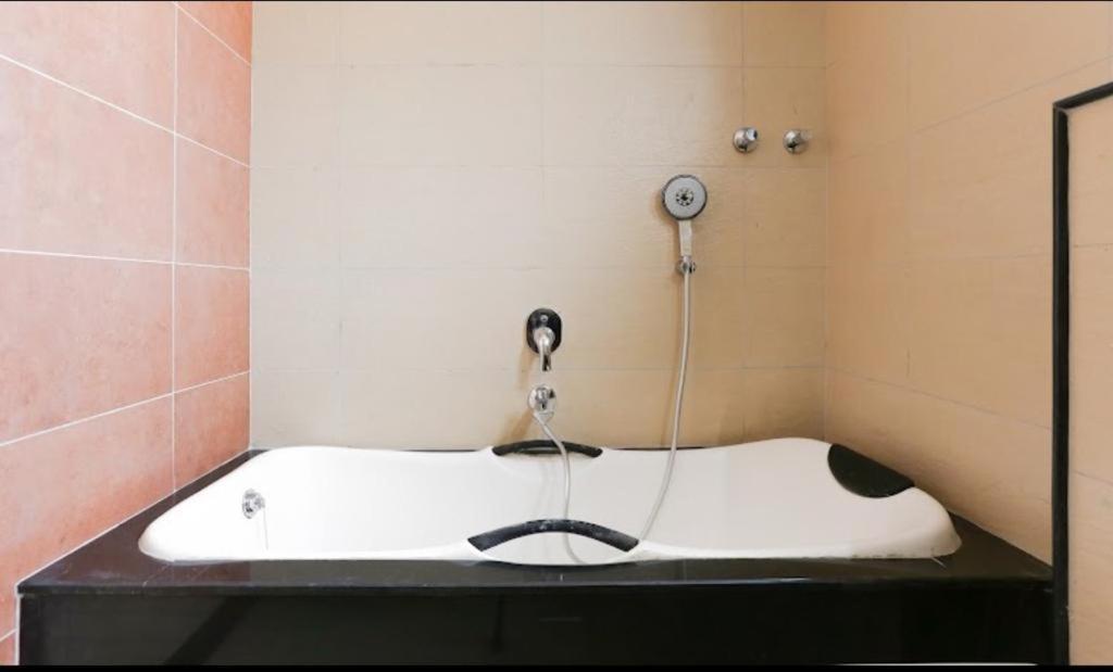 Venkys Stay Inn ウドゥピ エクステリア 写真