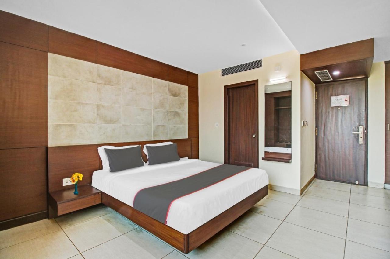 Venkys Stay Inn ウドゥピ エクステリア 写真